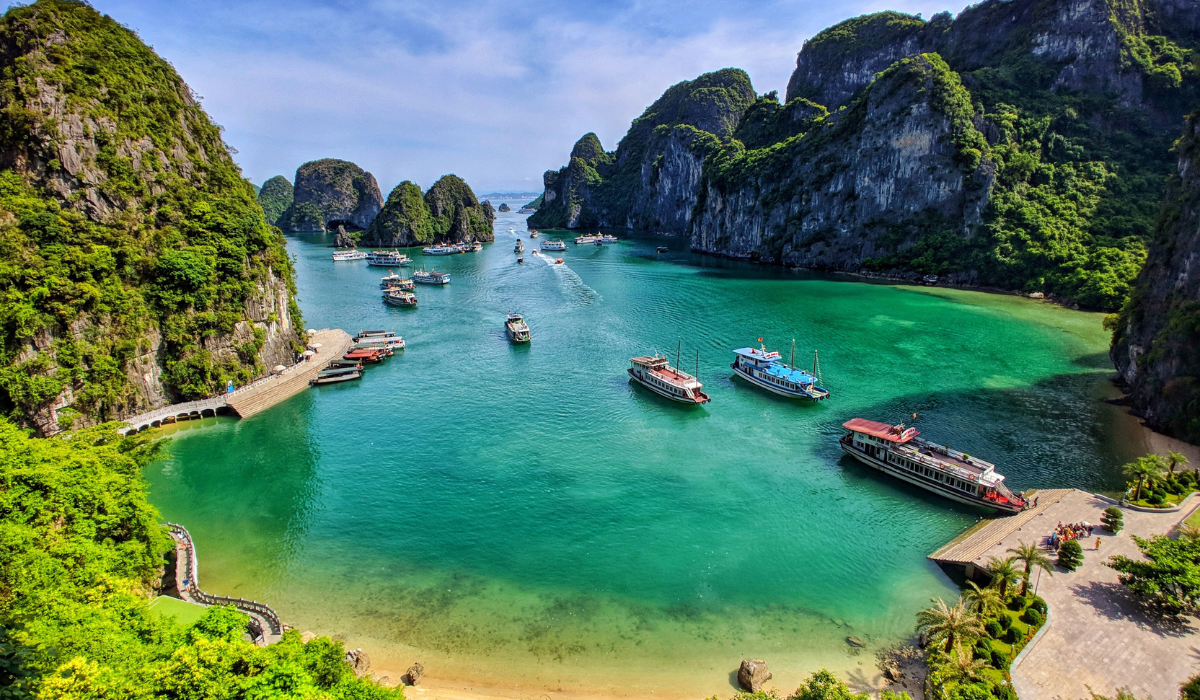 Golden Bridge held by giant stone hands at Ba Na Hills, Da Nang, Vietnam.